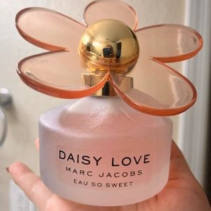 Daisy Love Eau So Sweet Marc Jacobs Perfume